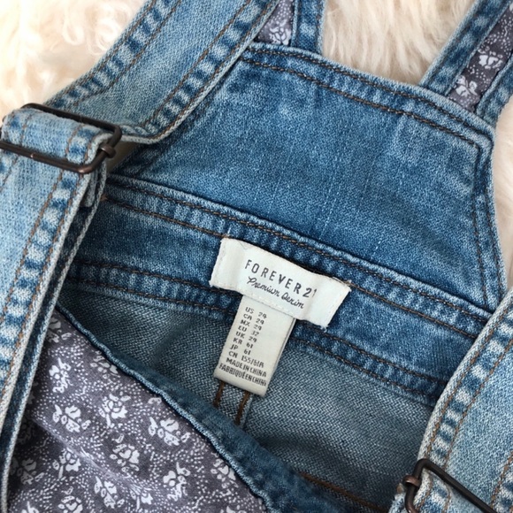 forever 21 denim overalls - Picture 3 of 3